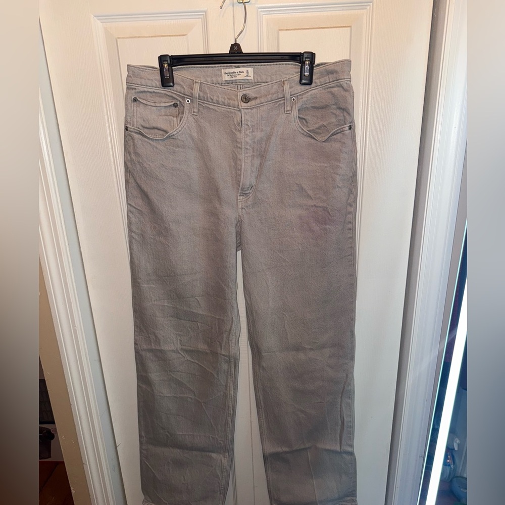 Abercrombie & Fitch Light Gray High-Rise Jeans